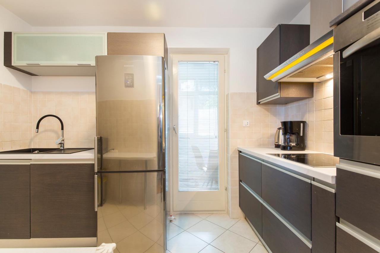 Apartment Parentium Porec Exterior photo